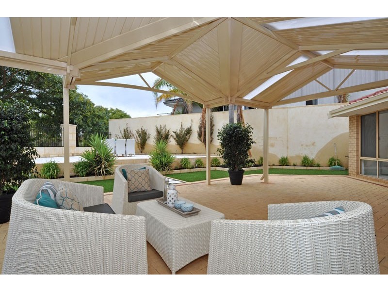 26 Longstaff Gardens, Dianella WA 6059