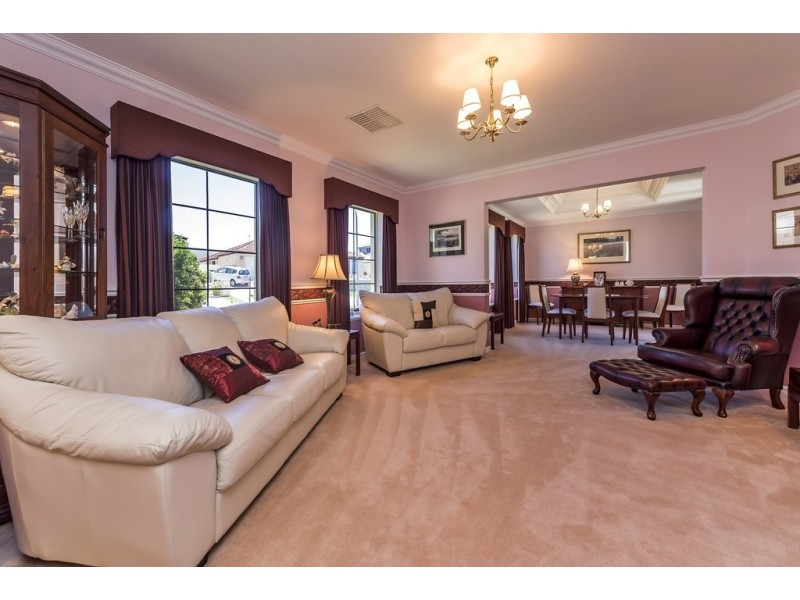 33 Boddington Circuit, Dianella WA 6059