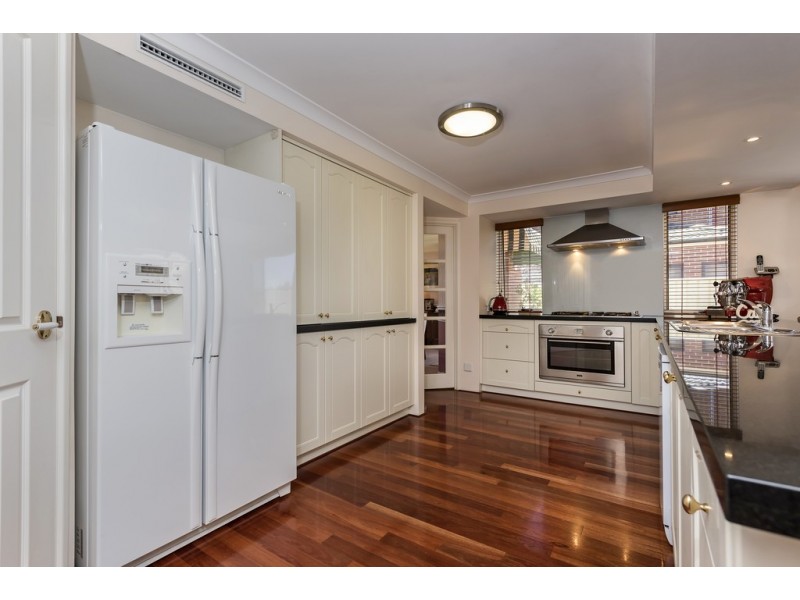 33 Boddington Circuit, Dianella WA 6059