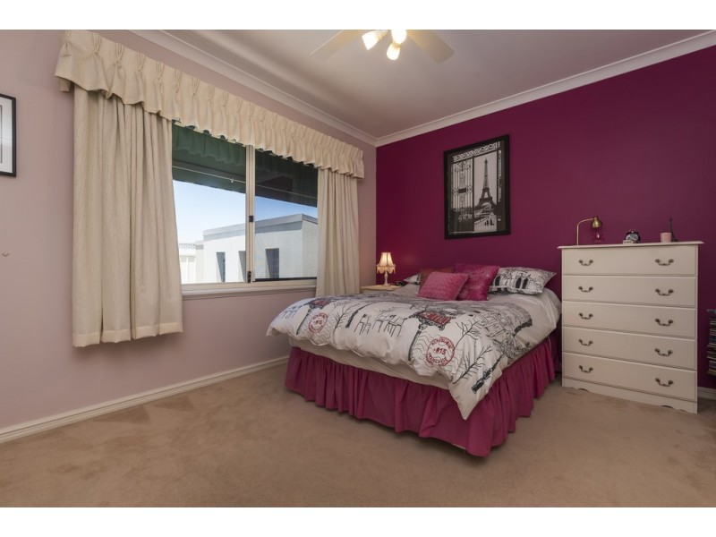 33 Boddington Circuit, Dianella WA 6059