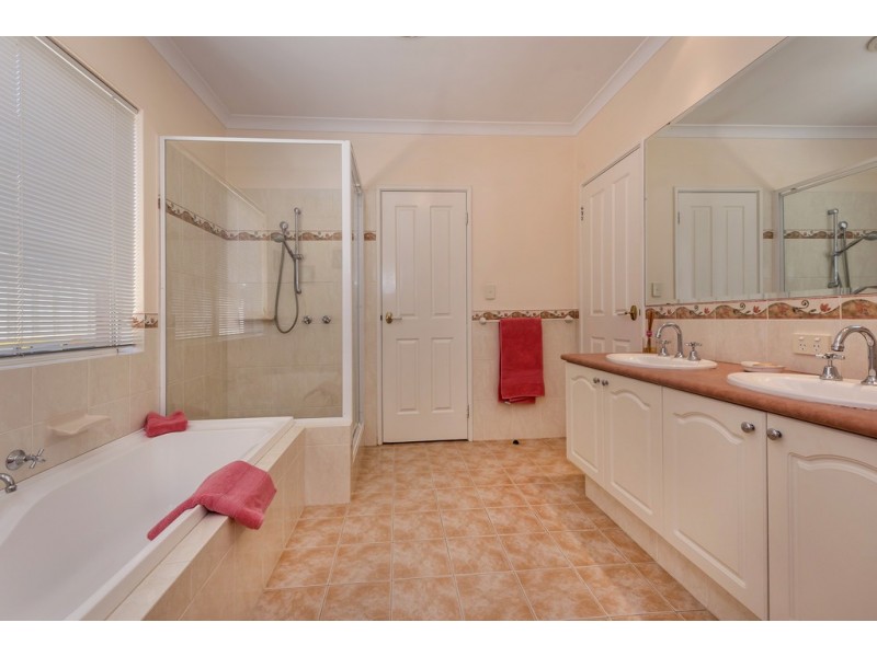 33 Boddington Circuit, Dianella WA 6059