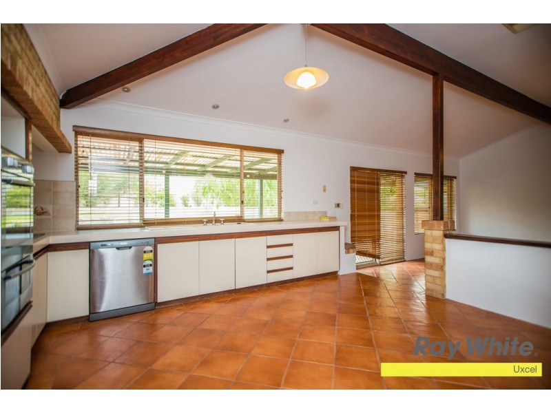 1 Treetop Circle, Canning Vale WA 6155