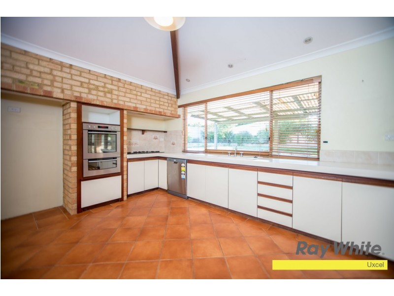 1 Treetop Circle, Canning Vale WA 6155