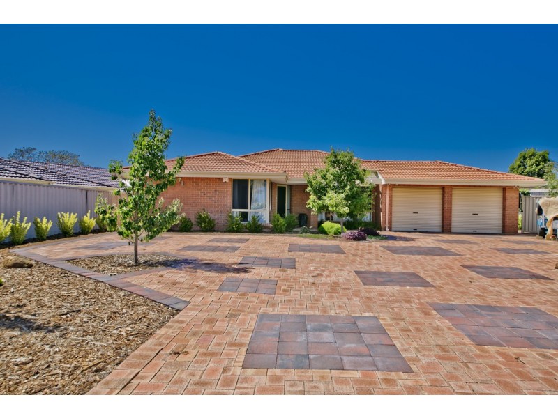5 Karel Court, Alexander Heights WA 6064