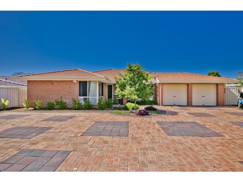 5 Karel Court, Alexander Heights WA 6064