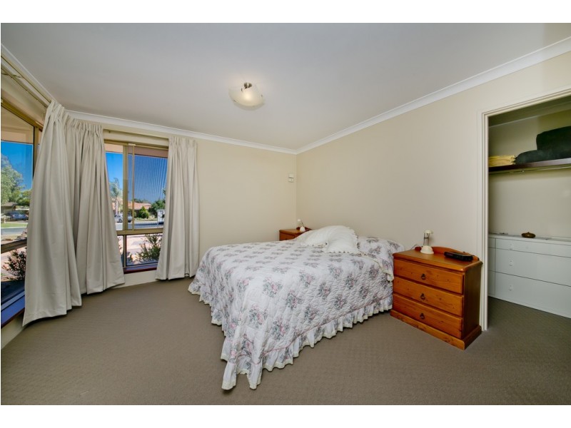 5 Karel Court, Alexander Heights WA 6064