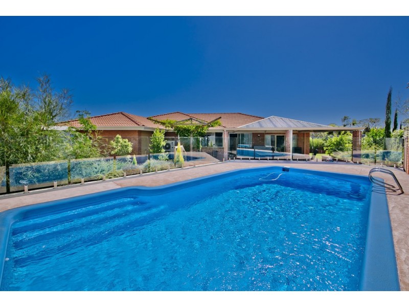 5 Karel Court, Alexander Heights WA 6064