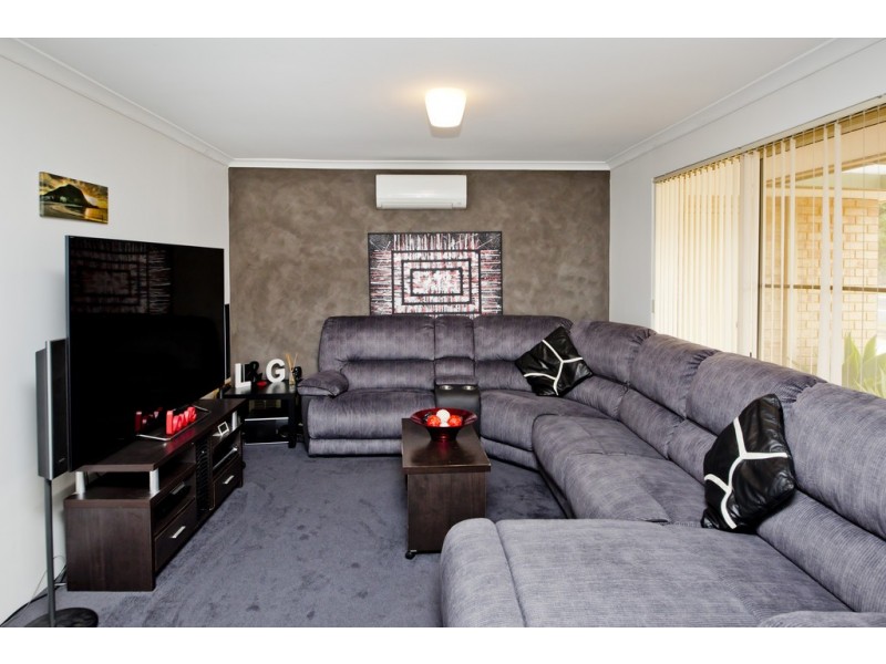 121 Bottlebrush Drive, Kiara WA 6054