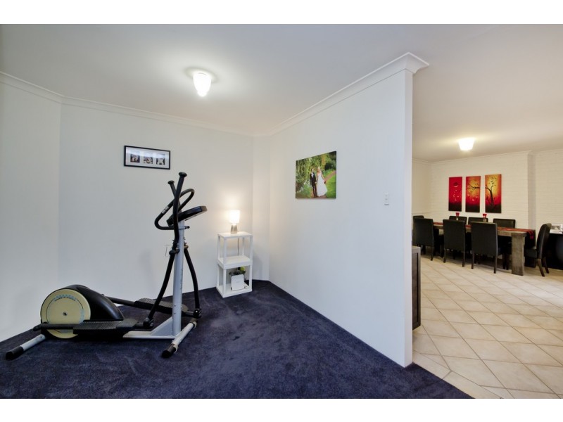 121 Bottlebrush Drive, Kiara WA 6054