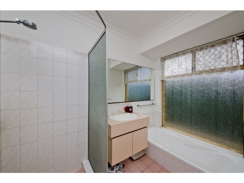 121 Bottlebrush Drive, Kiara WA 6054