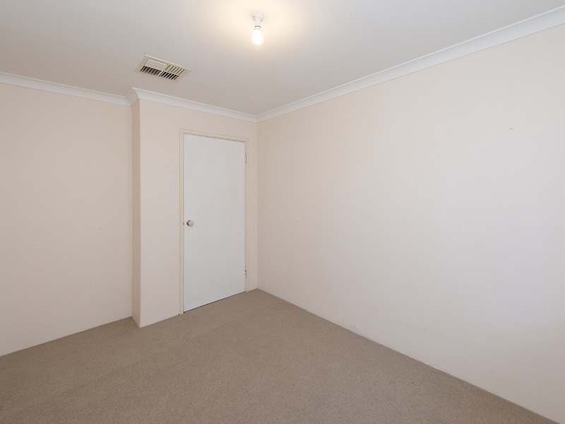 29 Redheart Drive, Thornlie WA 6108