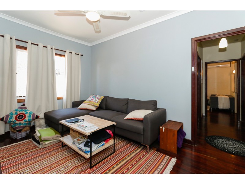 17 Hawkins Street, Embleton WA 6062