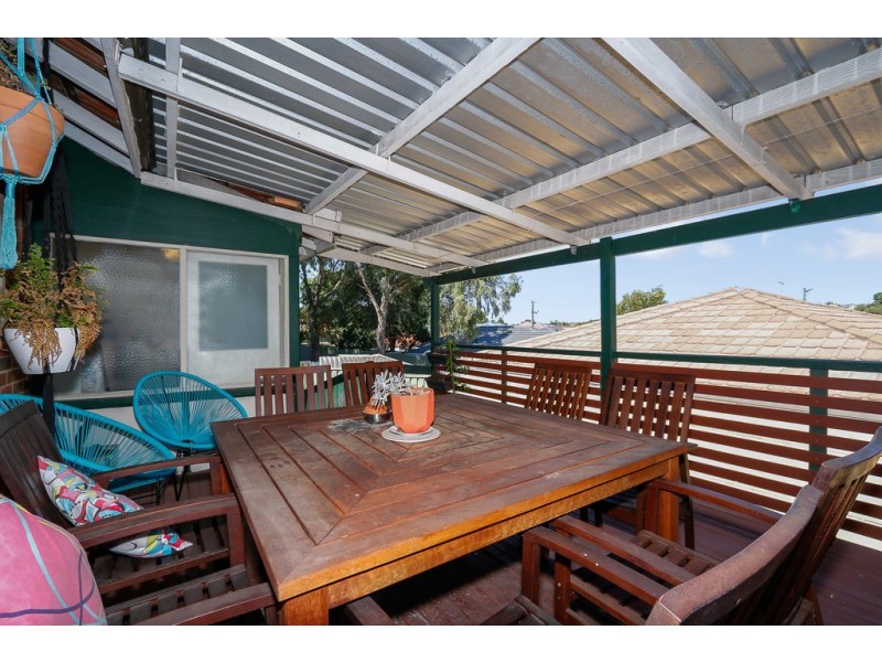 17 Hawkins Street, Embleton WA 6062