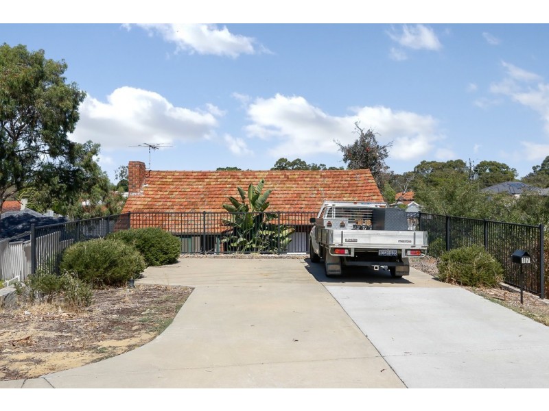 17 Hawkins Street, Embleton WA 6062