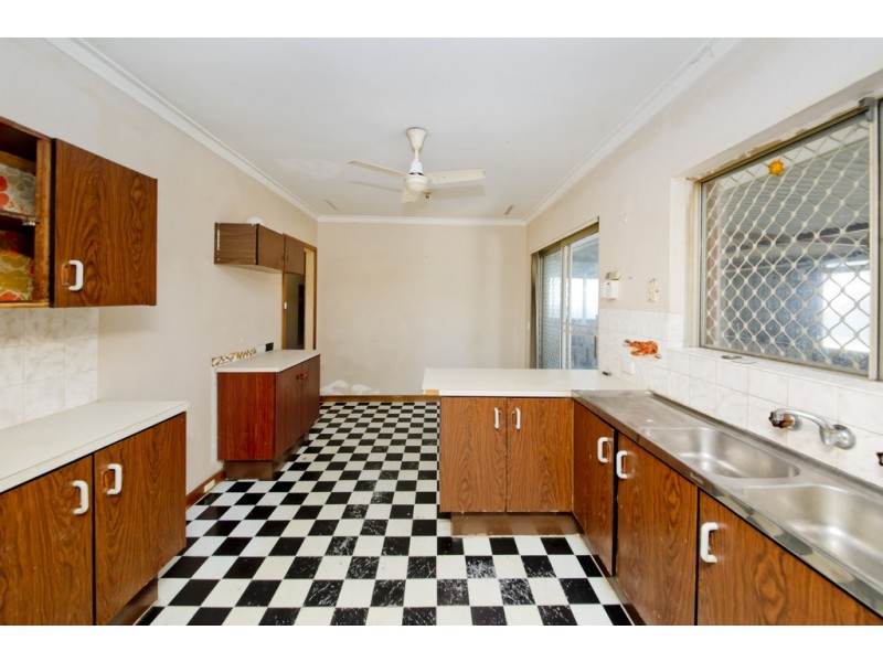 32 Treen Street, Balga WA 6061