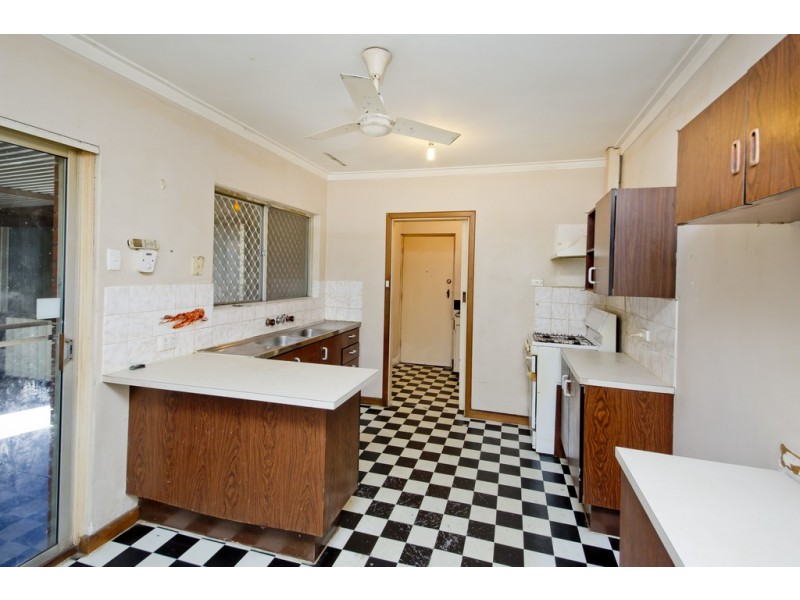 32 Treen Street, Balga WA 6061