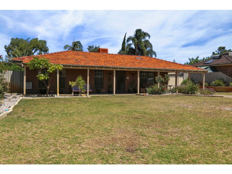 25 Jardine Court, Thornlie WA 6108