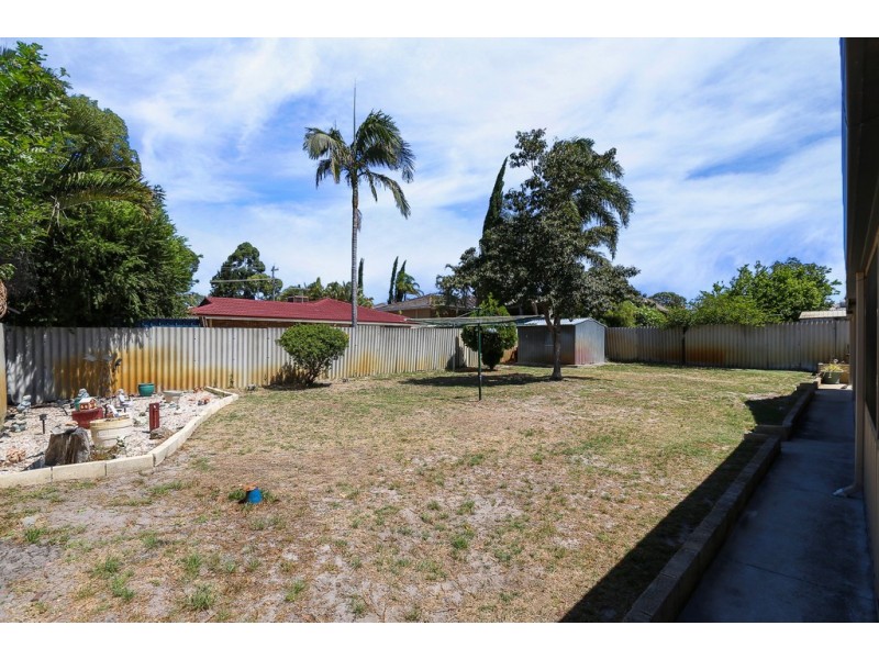 25 Jardine Court, Thornlie WA 6108