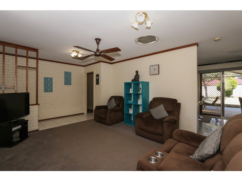 25 Jardine Court, Thornlie WA 6108