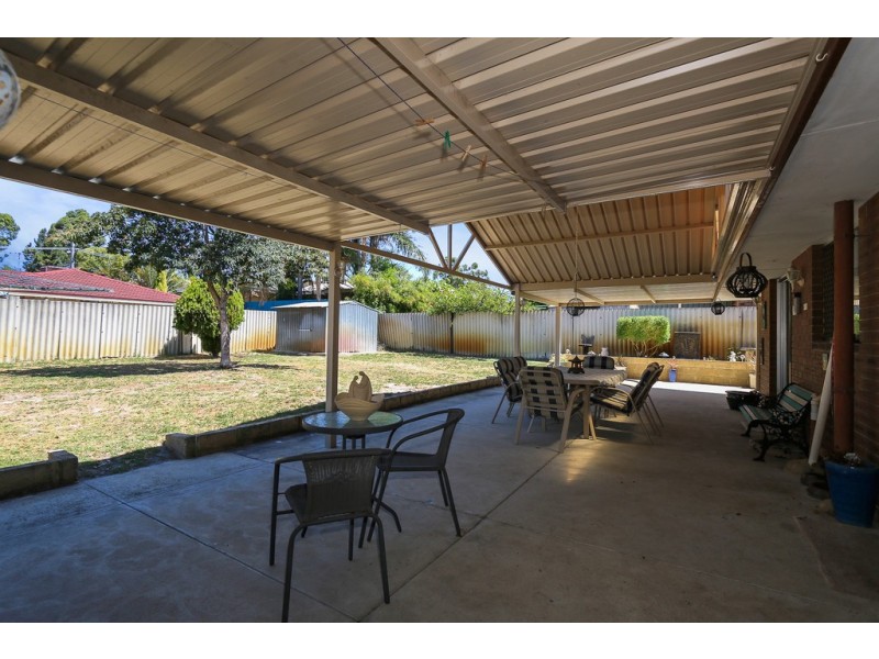 25 Jardine Court, Thornlie WA 6108