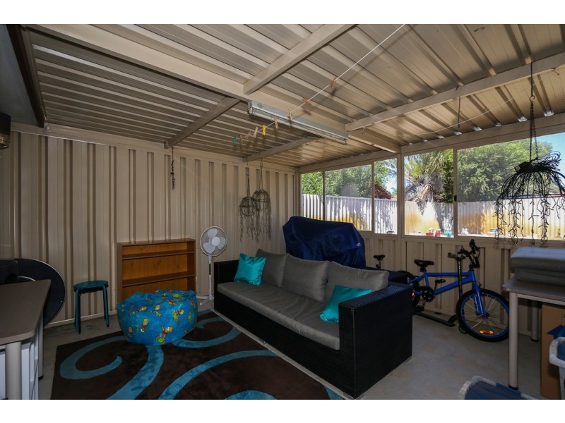 25 Jardine Court, Thornlie WA 6108