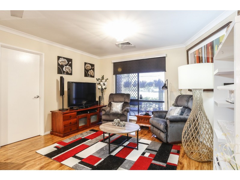 2/6 Fragrant Gardens, Mirrabooka WA 6061