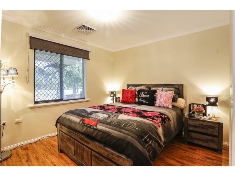 2/6 Fragrant Gardens, Mirrabooka WA 6061