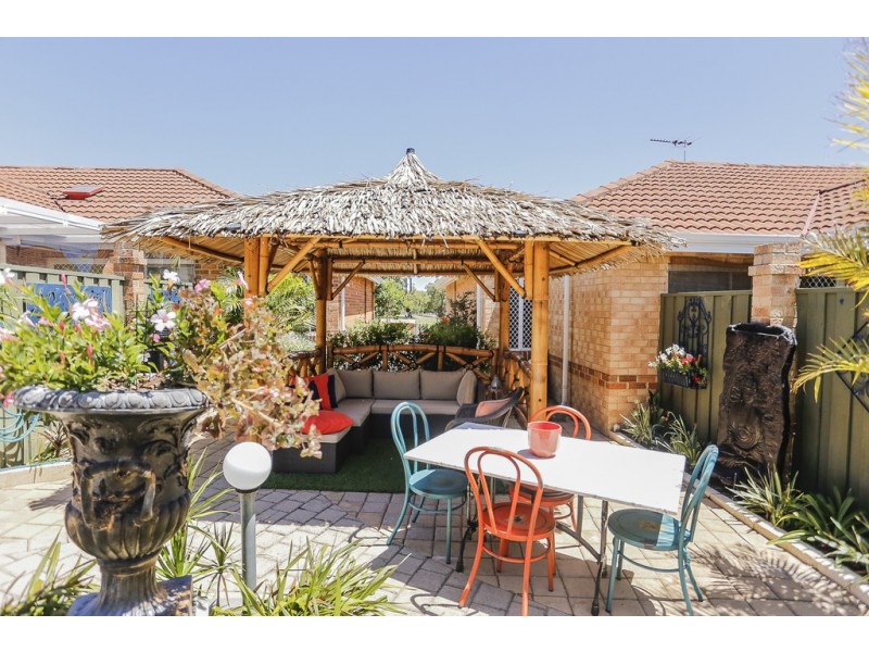 2/6 Fragrant Gardens, Mirrabooka WA 6061