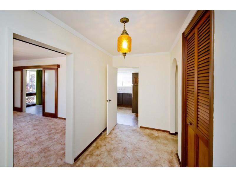 19 Lyndhurst Street, Dianella WA 6059