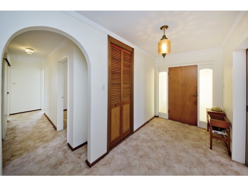 19 Lyndhurst Street, Dianella WA 6059