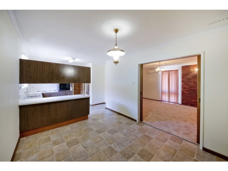 19 Lyndhurst Street, Dianella WA 6059