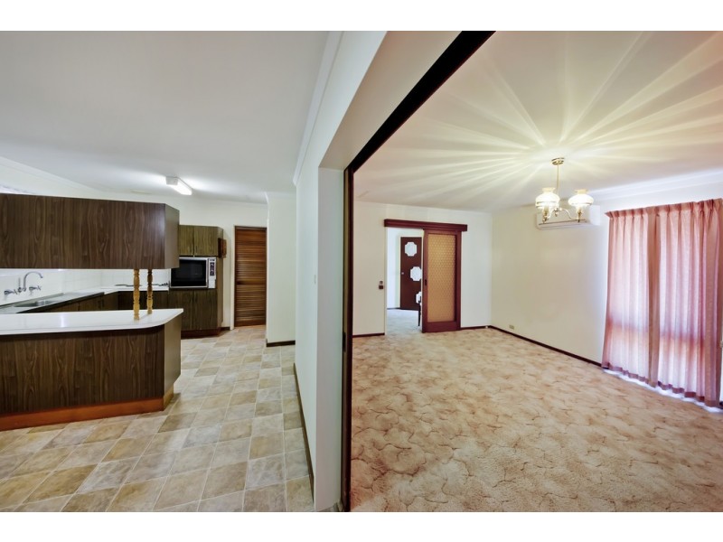 19 Lyndhurst Street, Dianella WA 6059