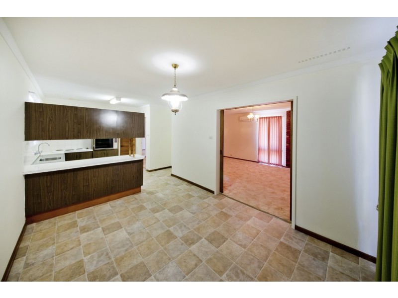 19 Lyndhurst Street, Dianella WA 6059