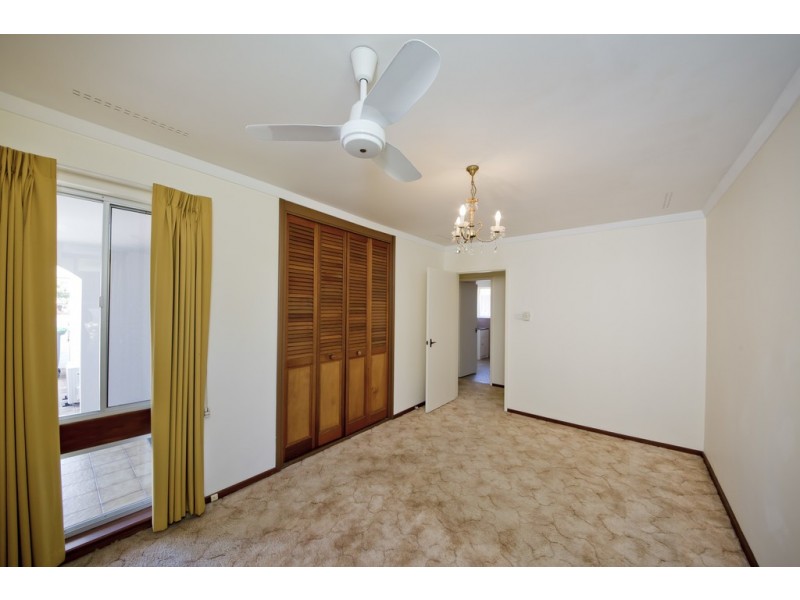 19 Lyndhurst Street, Dianella WA 6059