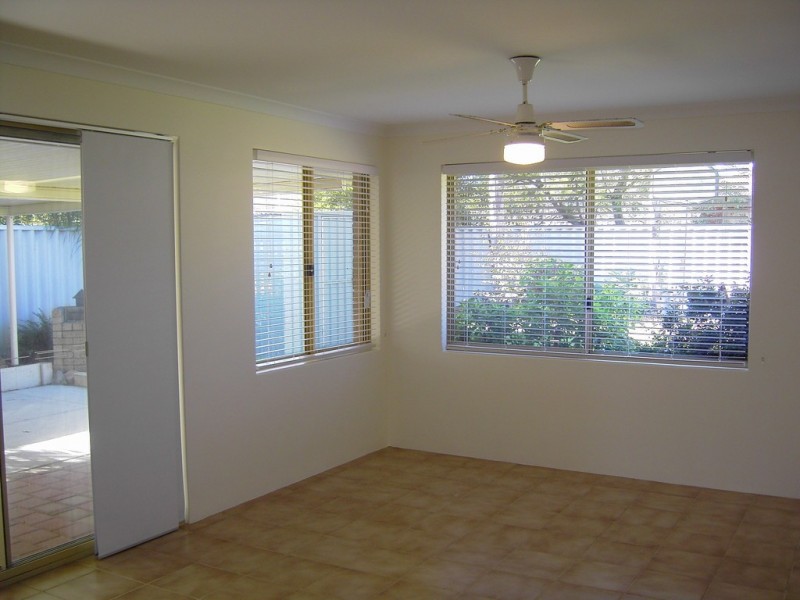2 Seabrook Place, Success WA 6164