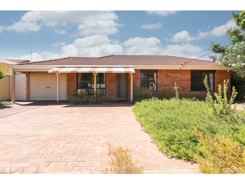 14 Wicks St, Eden Hill WA 6054