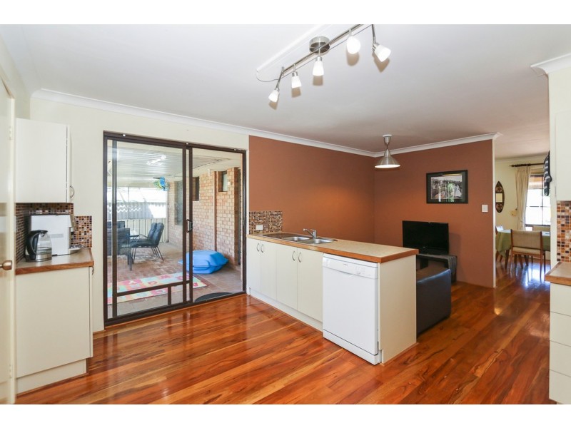 14 Wicks St, Eden Hill WA 6054
