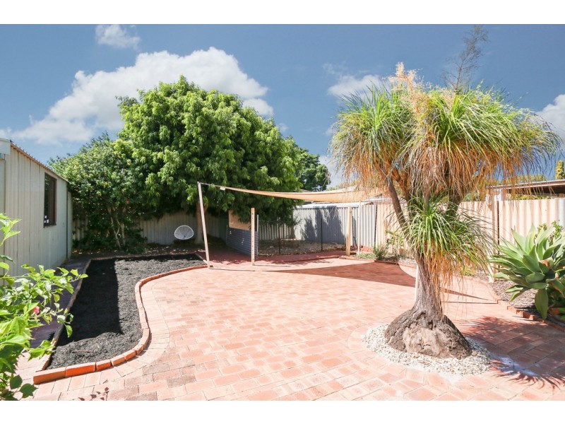 14 Wicks St, Eden Hill WA 6054