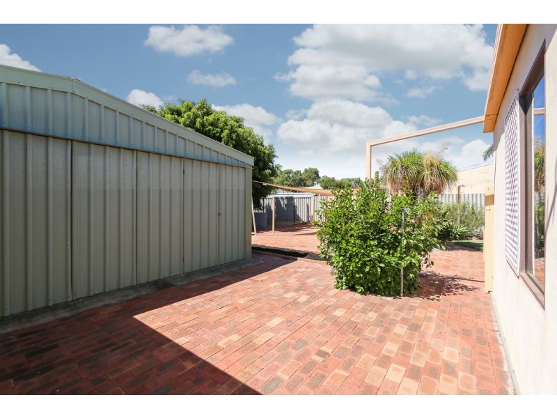 14 Wicks St, Eden Hill WA 6054