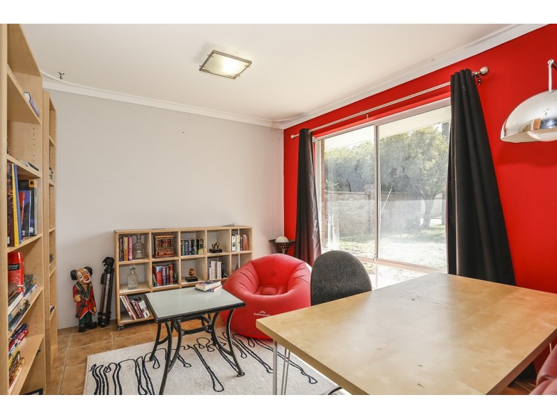 52 Broadway, Embleton WA 6062