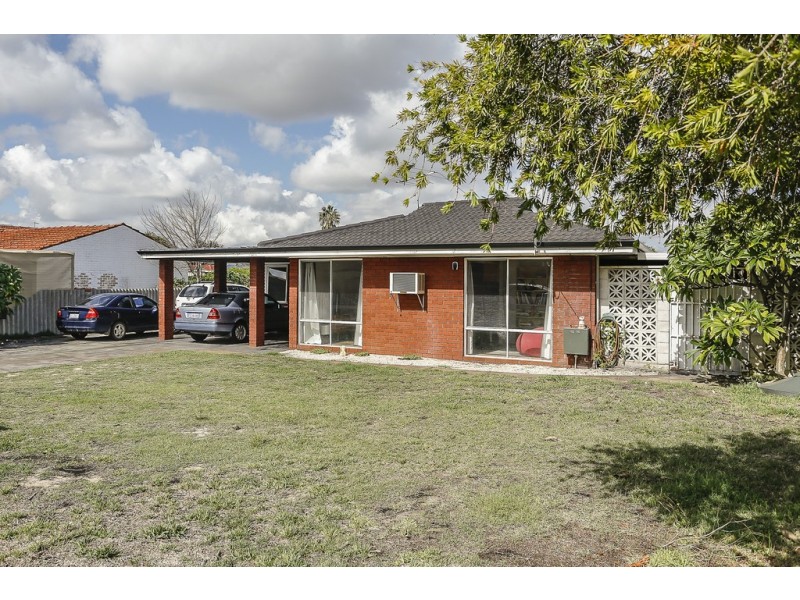 52 Broadway, Embleton WA 6062