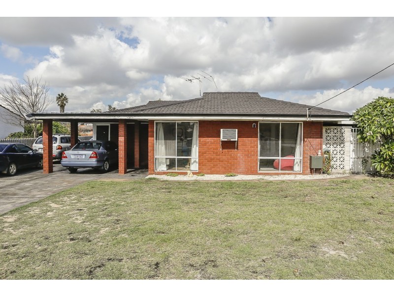 52 Broadway, Embleton WA 6062