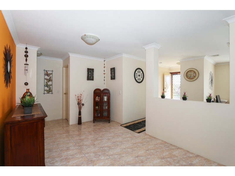 45 Oakleaf Circle, Mirrabooka WA 6061