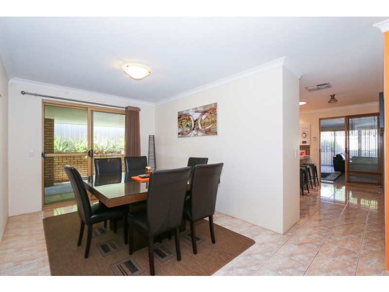 45 Oakleaf Circle, Mirrabooka WA 6061