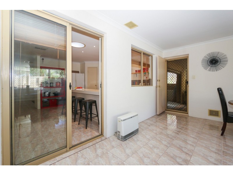 45 Oakleaf Circle, Mirrabooka WA 6061