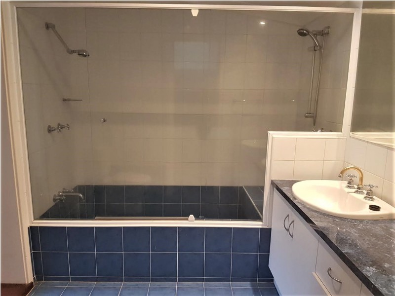 33 Houston Avenue, Dianella WA 6059