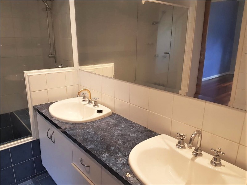 33 Houston Avenue, Dianella WA 6059