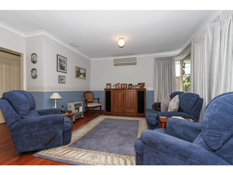 21 Wildflower Cir, Ellenbrook WA 6069