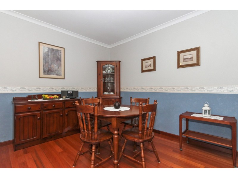 21 Wildflower Cir, Ellenbrook WA 6069