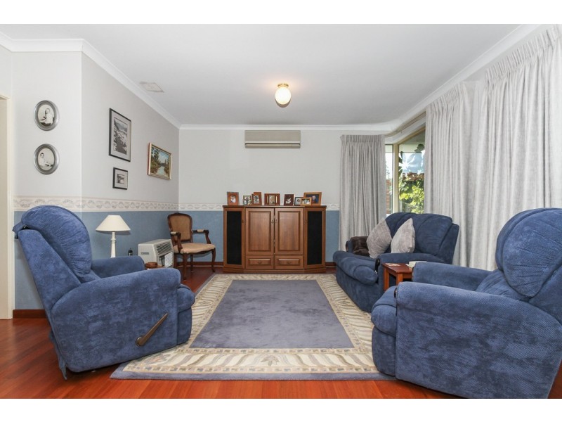 21 Wildflower Cir, Ellenbrook WA 6069